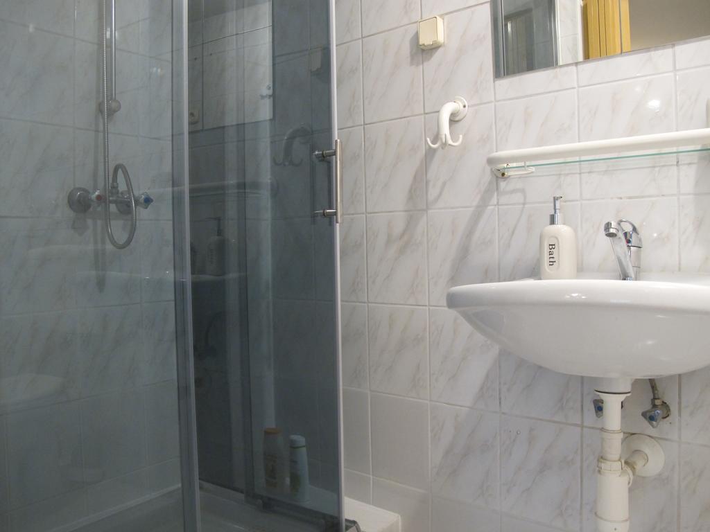 Apartament Kazimierz Brzozowa Apartment Красков Екстериор снимка